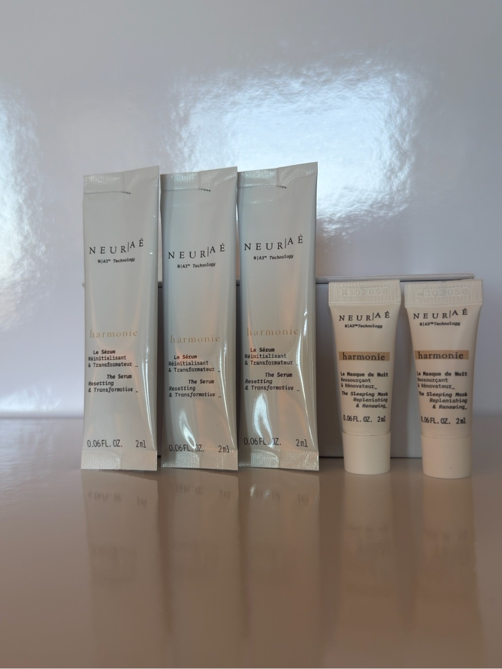Serum Harmonie  Restorative Serum & Night Mask Set 6 m L and 4 m L